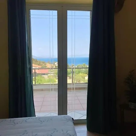 Ολόκληρος Όροφος Αγροτική Οικία Apartment Neos Pirgos Exterior photo