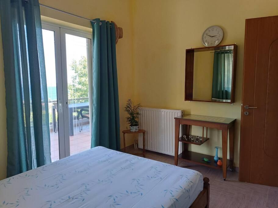 Apartment ολόκληρος όροφος αγροτική οικία Neos Pirgos